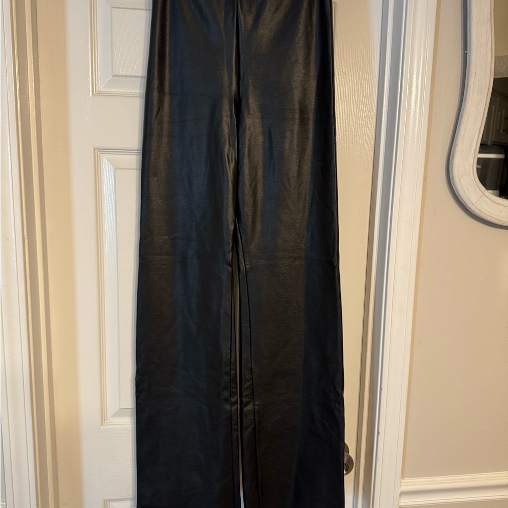 Skims leather pants